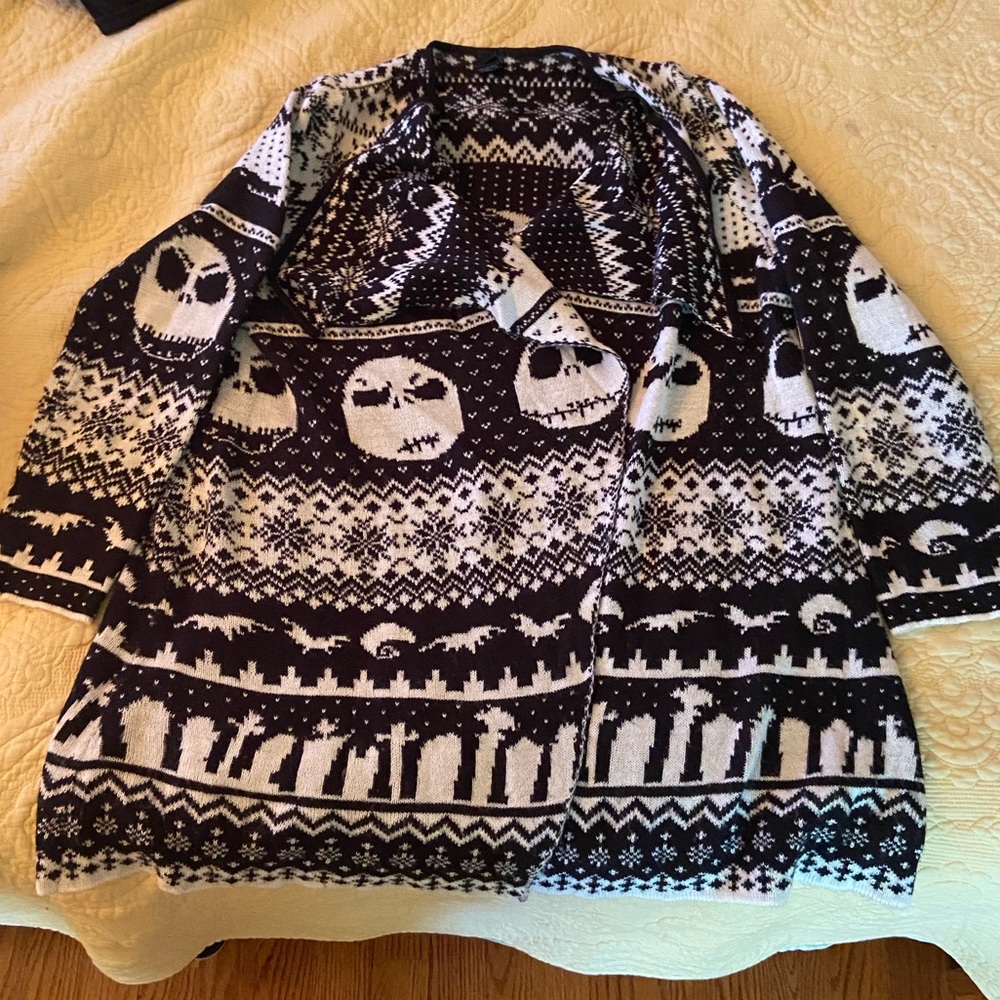 Jack skelington sweater